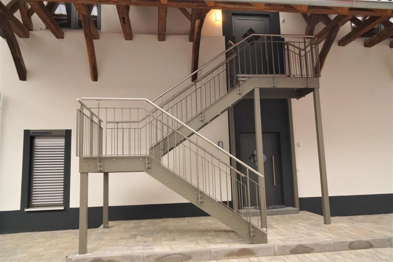 Galerie-Wohnung I Sanierter Pferdestall I Europapark I Boxspring I Nespresso Kippenheim Buitenkant foto